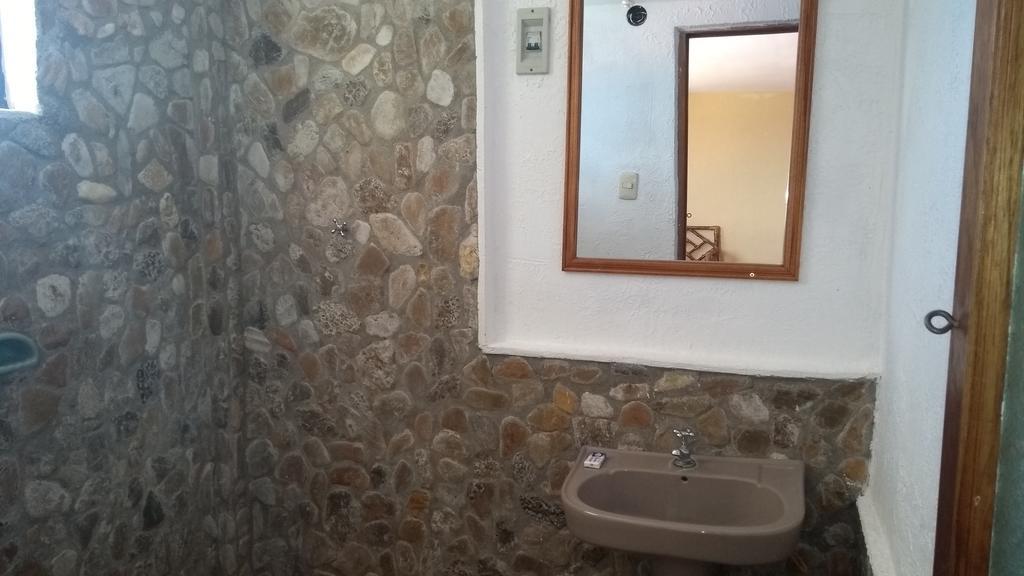 Hostal Jacha Inti Comunidad Yumani ภายนอก รูปภาพ
