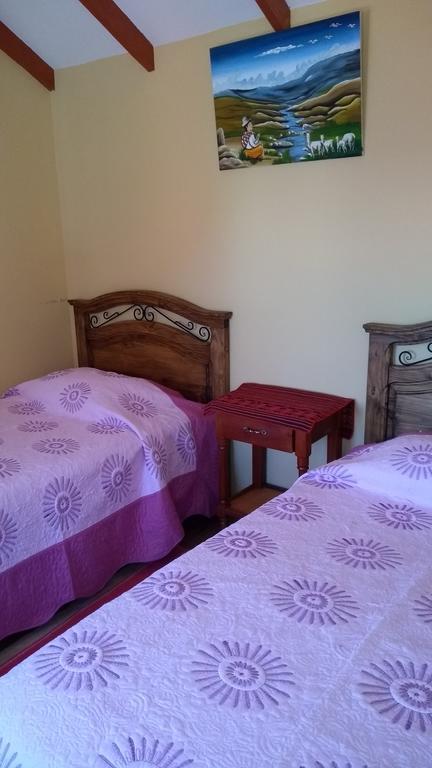 Hostal Jacha Inti Comunidad Yumani ภายนอก รูปภาพ